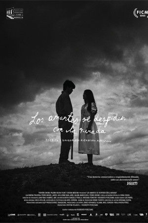 Los amantes se despiden con la mirada