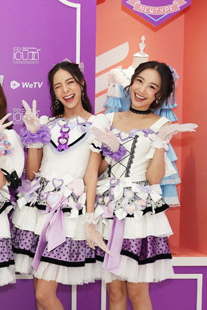 เดอะเดบิวต์..อวสานไอดอล