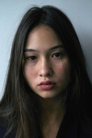 Angela Sari