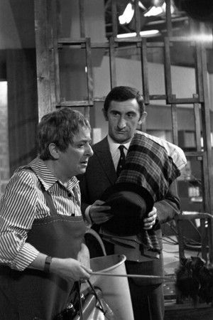 Miért beszél annyit Mrs. Piper? Miért beszél annyit Mrs. Piper?