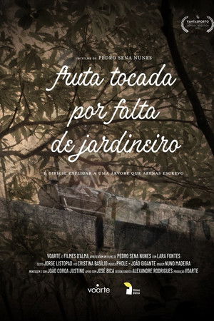 Fruta Tocada por Falta de Jardineiro Fruta Tocada por Falta de Jardineiro