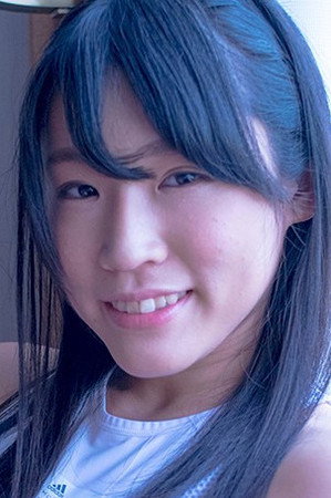新美さくら