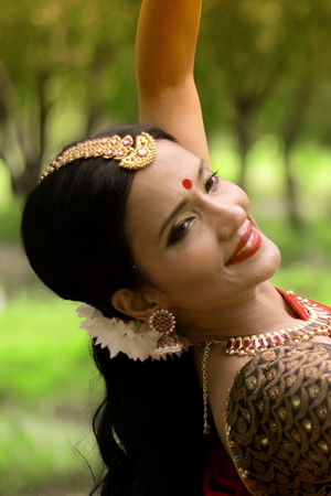 Colors: Green Colors: Green