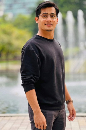 Niezam Zaidi