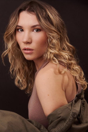 Avery Dixon