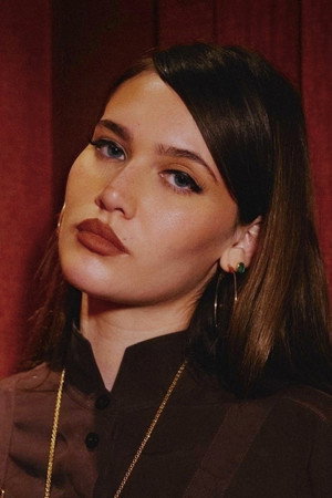 Sienna Spiro