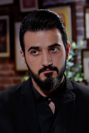 علي المحمودي