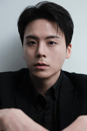 Shin A-hwi