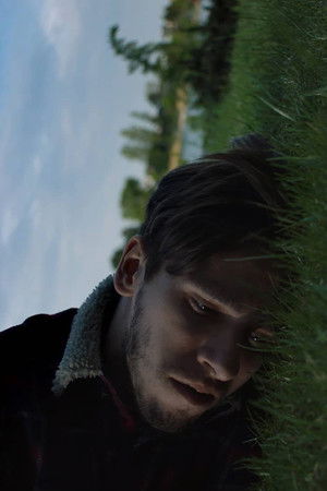 Warm Comedy about Depression, Madness and Unfulfilled Dreams Warm Comedy about Depression, Madness and Unfulfilled Dreams