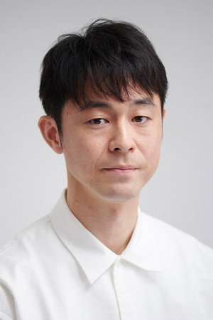 足立智充