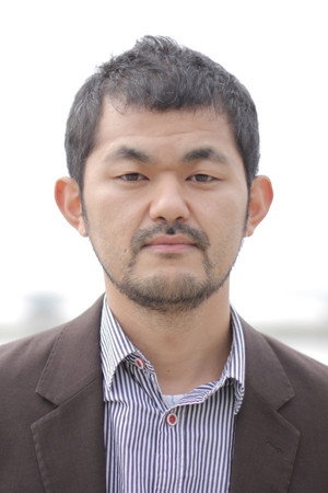 芹泽兴人