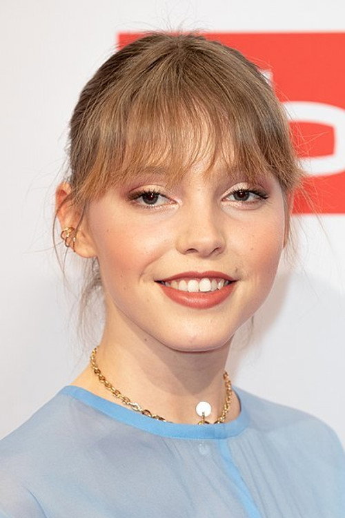 Lina Larissa Strahl