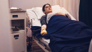 Bhagyashree Donates Blood