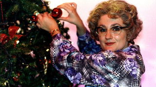 Christmas Special: Johnny Briggs & Amanda Barrie, Glenys Kinnock, Gary Rhodes