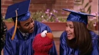 Elmo Learns About School