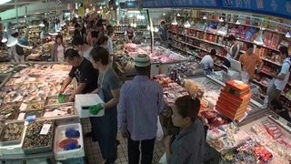 Ueno Ameyoko, Multinational Underground Market