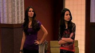 iParty With Victorious (2)