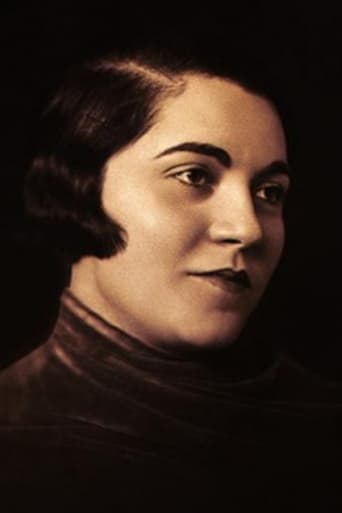 Image of Ella Gombaszögi