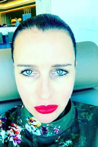 Image of Caroline Reid