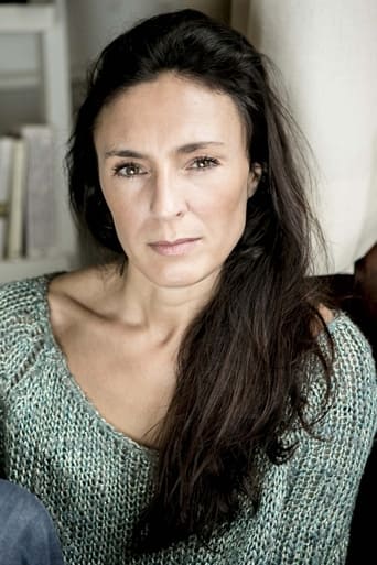 Image of Emmanuelle Moreau