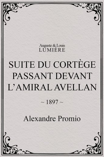 Suite du cortège passant devant l’amiral Avellan