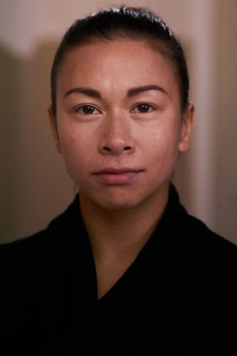 Image of Michaela Dinh