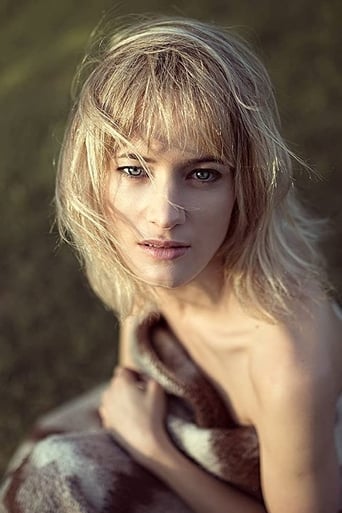 Actor Clara Kovacic