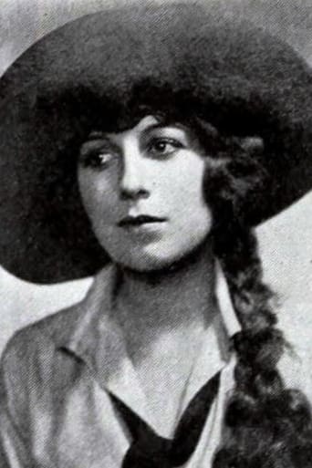 Image of Lola Todd