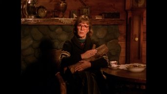 Log Lady Introduction - S01E02