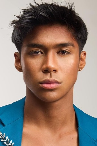 Michael Ver Comaling