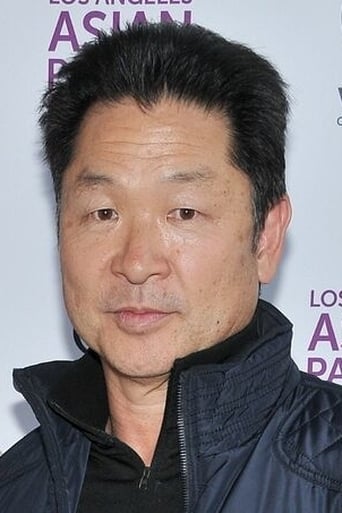 Image of Simon Rhee