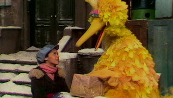 Big Bird Mails a Snowball (0600) episode still image