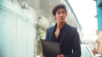 Purab Gets The Papers