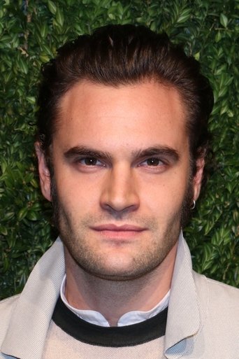 Image of Tom Bateman