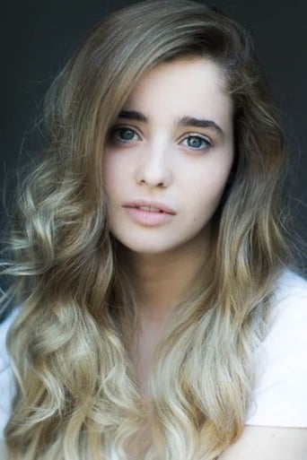 Image of Holly Earl