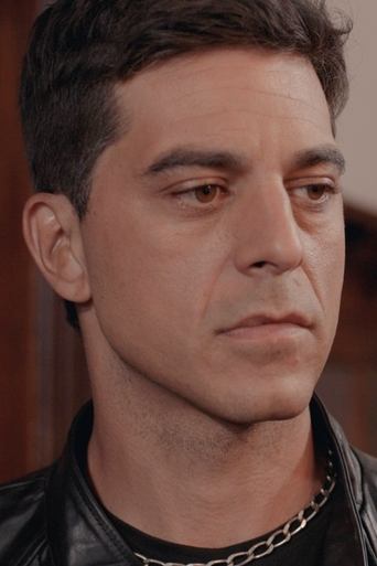 Pablo Yotich headshot