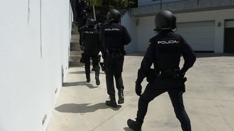 Narcogallegos - S1E01