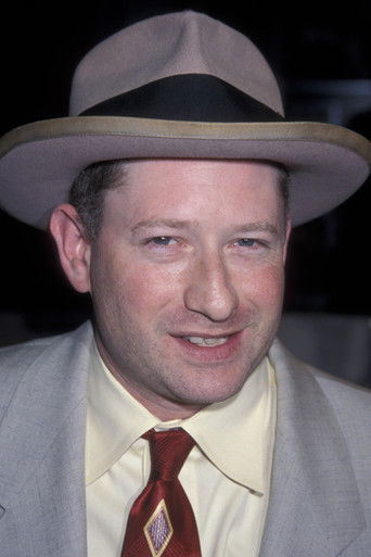 Max Perlich — photo 3