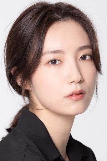 Cha Ji-won headshot