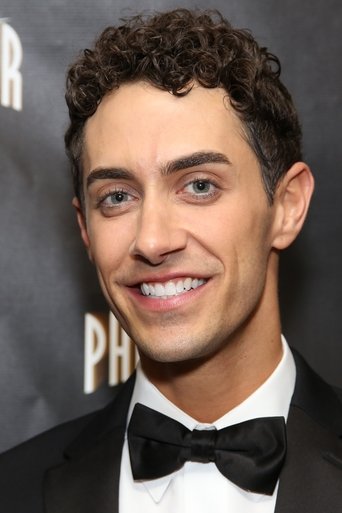 Reed Kelly headshot