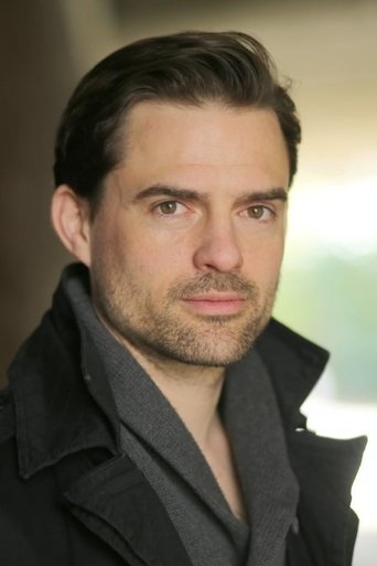 Richard Cambridge headshot