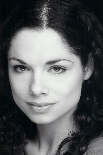 Lucy Casson headshot