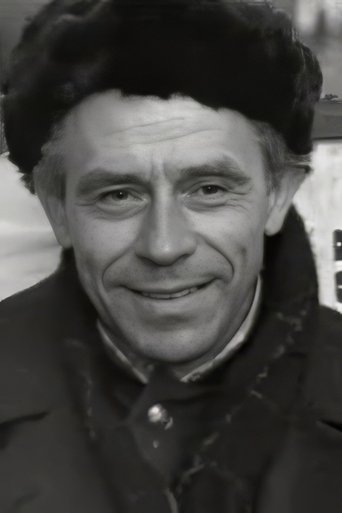 Konstantin Titov hace el papel de  Konstantin Titov