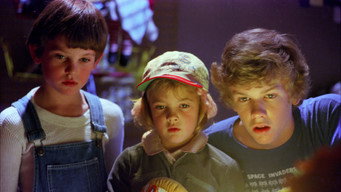 E.T. the Extra-Terrestrial backdrop 2