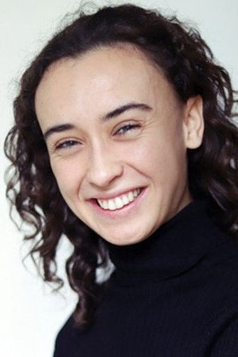 Louisa Chas headshot