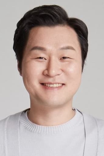 Yoon Kyung-ho headshot