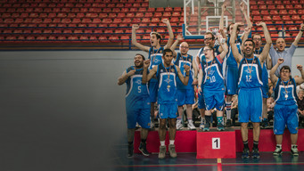 Escena 2 de Campeones