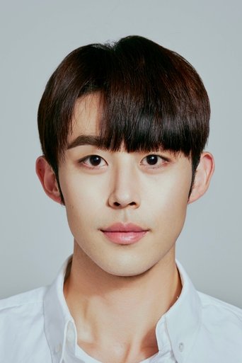 Liu Yihe is Chen Li