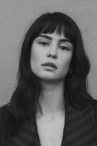 Courtney Eaton — 6