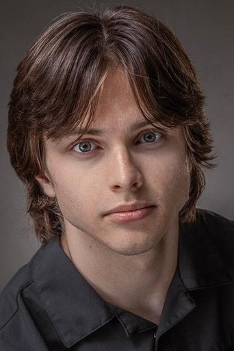 Logan V Davoli headshot